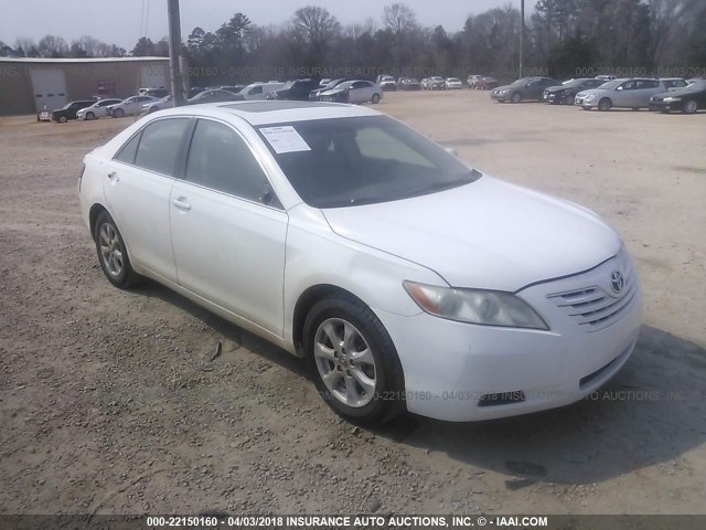 4T1BE46K37U682624 - 2007 TOYOTA CAMRY NEW GENERAT CE/LE/XLE/SE WHITE photo 1
