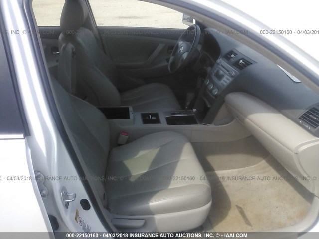 4T1BE46K37U682624 - 2007 TOYOTA CAMRY NEW GENERAT CE/LE/XLE/SE WHITE photo 5