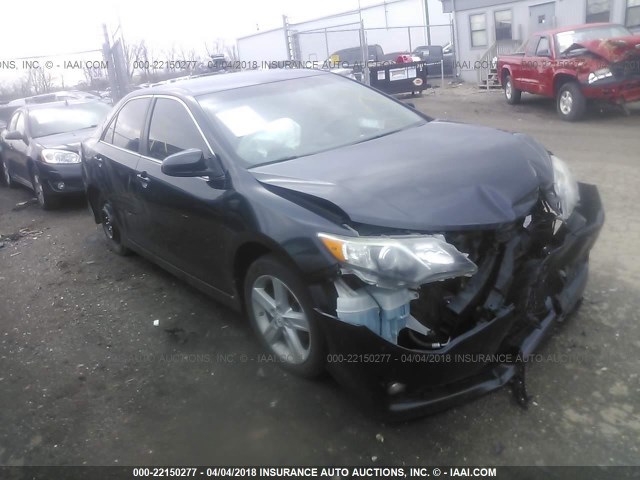 4T1BF1FK0CU075604 - 2012 TOYOTA CAMRY SE/LE/XLE BLACK photo 1