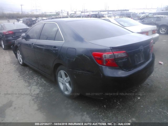 4T1BF1FK0CU075604 - 2012 TOYOTA CAMRY SE/LE/XLE BLACK photo 3