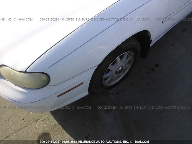 1G1NE52J5X6208398 - 1999 CHEVROLET MALIBU LS WHITE photo 6