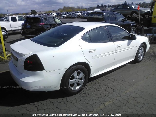 2G2WP552481119509 - 2008 PONTIAC GRAND PRIX WHITE photo 4