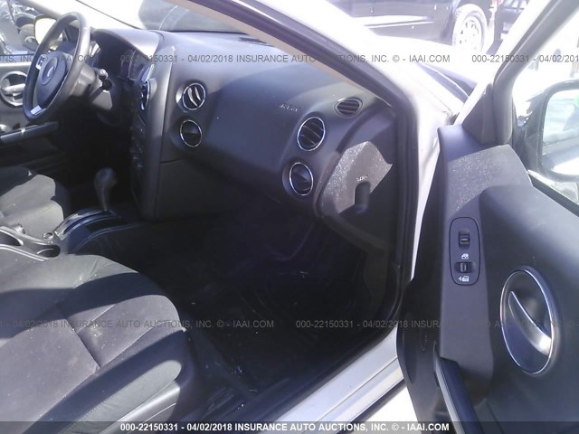 2G2WP552481119509 - 2008 PONTIAC GRAND PRIX WHITE photo 5