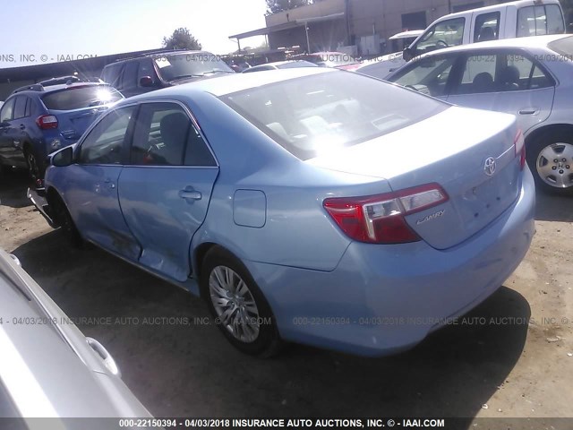 4T1BF1FK7CU561715 - 2012 TOYOTA CAMRY SE/LE/XLE BLUE photo 3