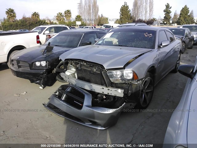 2C3CDXHG8EH261511 - 2014 DODGE CHARGER SXT SILVER photo 2