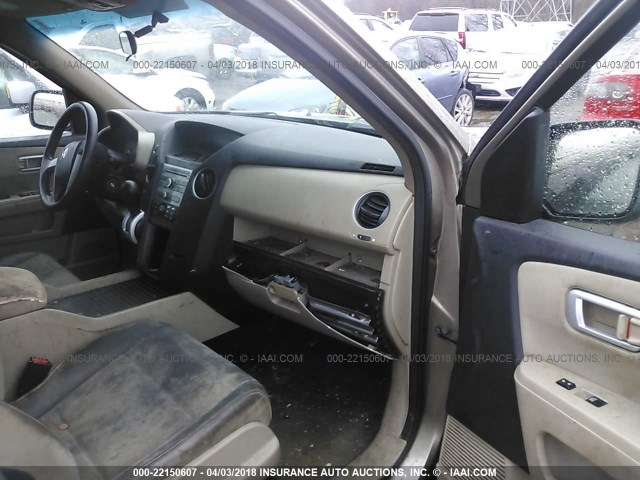 5FNYF4H24BB027589 - 2011 HONDA PILOT LX GOLD photo 5