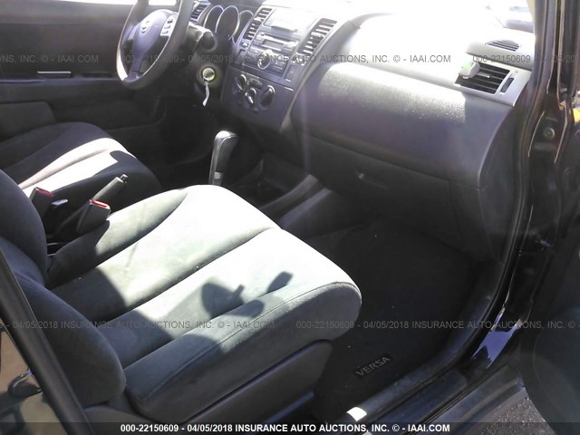 3N1BC13E48L421444 - 2008 NISSAN VERSA S/SL BLACK photo 5