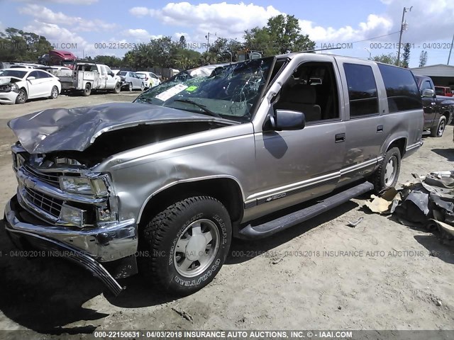 3GNEC16RXXG232451 - 1999 CHEVROLET SUBURBAN C1500 TAN photo 2