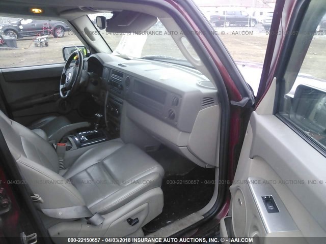 1J8HG48P27C592428 - 2007 JEEP COMMANDER RED photo 5