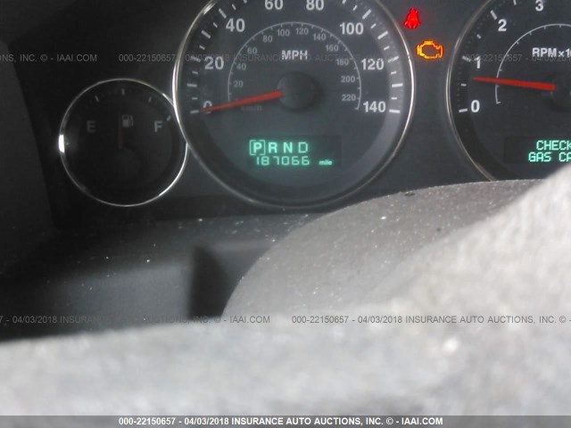 1J8HG48P27C592428 - 2007 JEEP COMMANDER RED photo 7