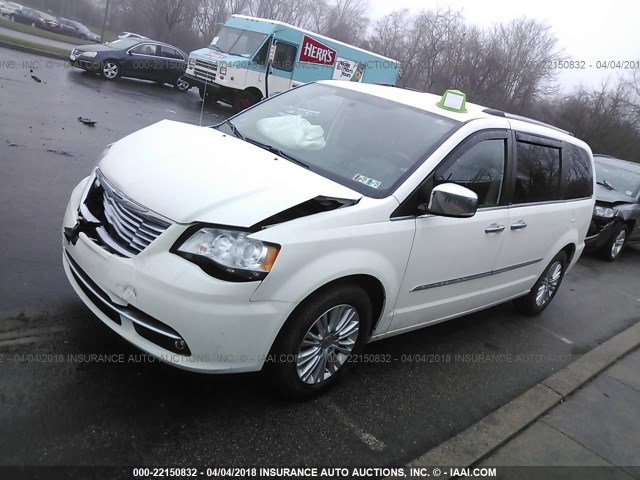 2C4RC1GG6DR531206 - 2013 CHRYSLER TOWN & COUNTRY LIMITED WHITE photo 2