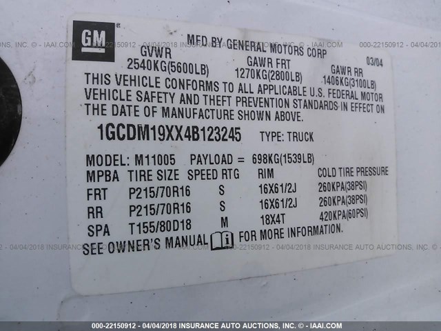 1GCDM19XX4B123245 - 2004 CHEVROLET ASTRO WHITE photo 9