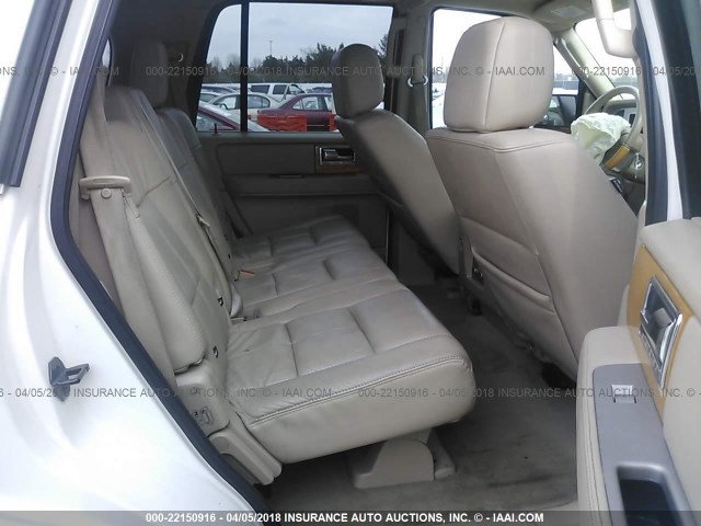 5LMFU285X7LJ19623 - 2007 LINCOLN NAVIGATOR WHITE photo 8