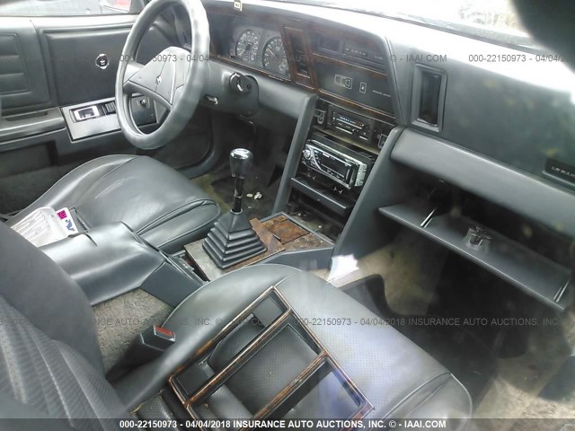 1C3BJ45K7JG392866 - 1988 CHRYSLER LEBARON 红色 照片 5