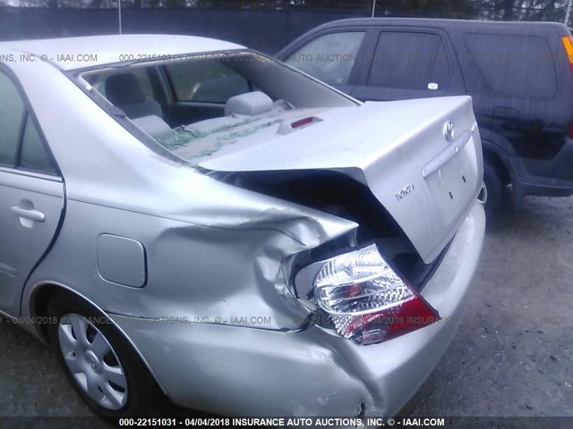 4T1BE32K24U860180 - 2004 TOYOTA CAMRY LE/XLE/SE ვერცხლისფერი ფოტო 6