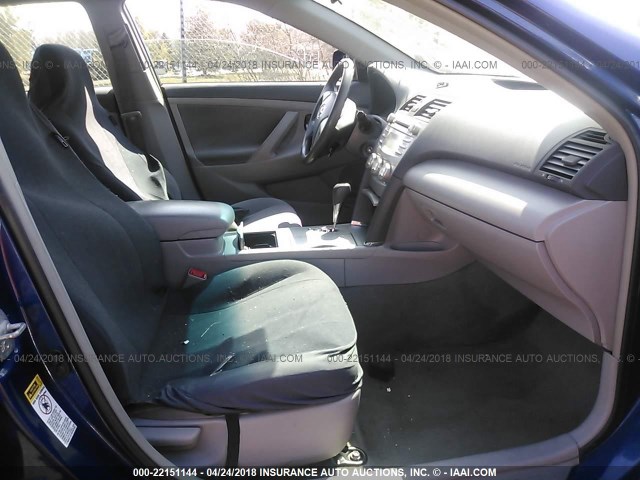 4T4BF3EK7AR056029 - 2010 TOYOTA CAMRY SE/LE/XLE 蓝色 照片 5