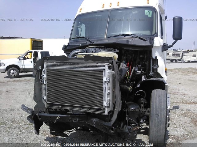 1FUJGLDR5CSBH2339 - 2012 FREIGHTLINER CASCADIA 125  WHITE photo 7
