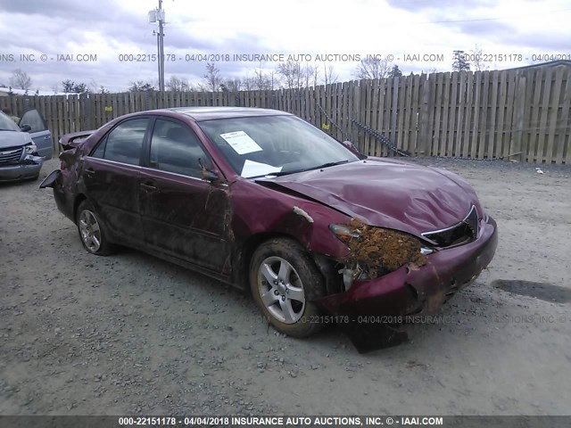 JTDBE32K853024563 - 2005 TOYOTA CAMRY LE/XLE/SE RED photo 1