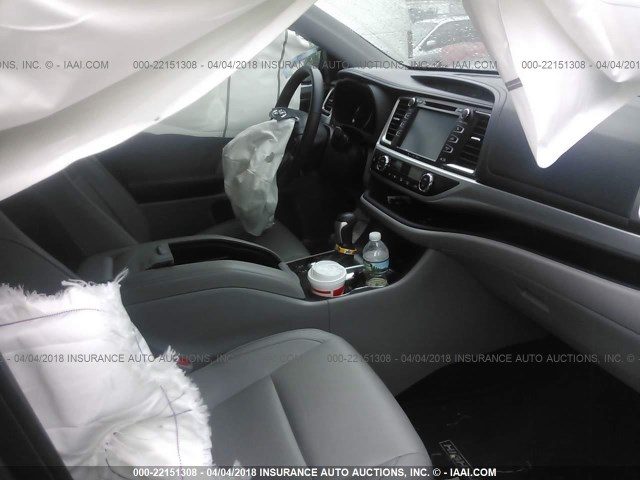 5TDJKRFH4GS310871 - 2016 TOYOTA HIGHLANDER XLE ვერცხლისფერი ფოტო 5