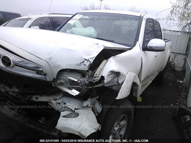 5TBDT44136S508545 - 2006 TOYOTA TUNDRA DOUBLE CAB SR5 WHITE photo 2