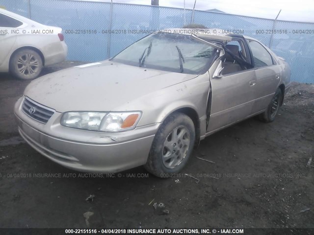 JT2BF22K810296932 - 2001 TOYOTA CAMRY CE/LE/XLE GOLD photo 2