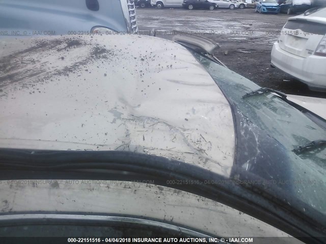 JT2BF22K810296932 - 2001 TOYOTA CAMRY CE/LE/XLE GOLD photo 6