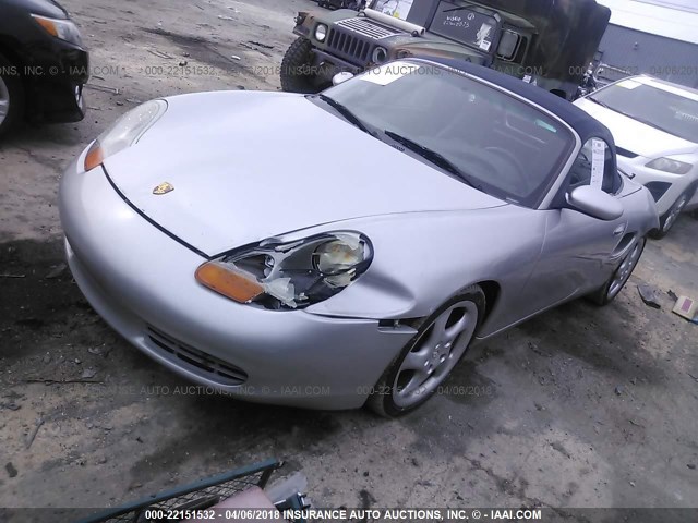 WP0CA2985XU633272 - 1999 PORSCHE BOXSTER SILVER photo 2