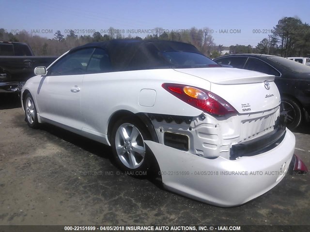 4T1FA38P06U079614 - 2006 TOYOTA CAMRY SOLARA SE/SLE WHITE photo 3