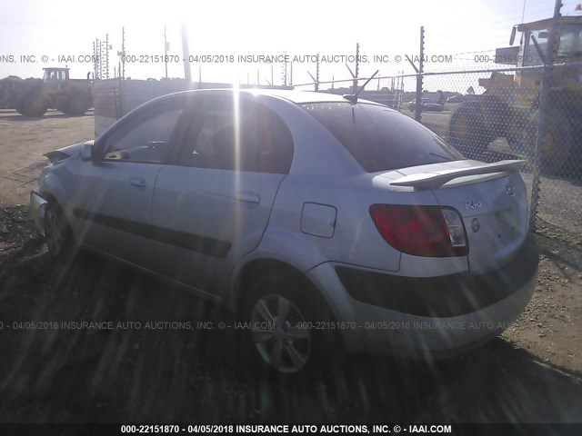 KNADE223396445197 - 2009 KIA RIO LX/SX SILVER photo 3