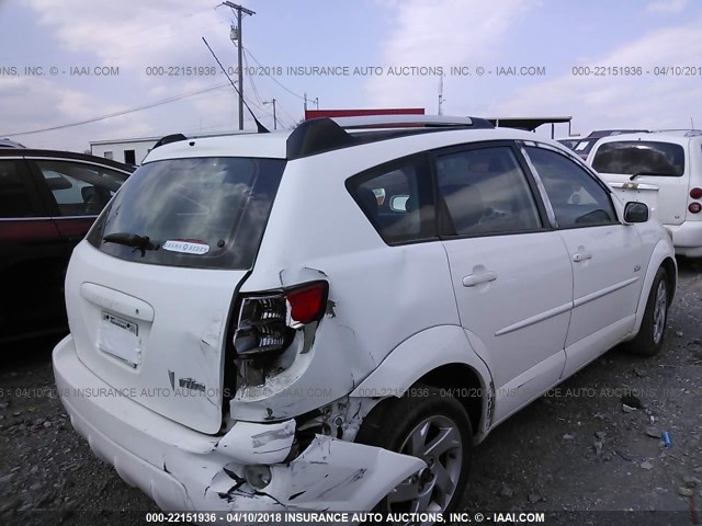 5Y2SL63855Z417055 - 2005 PONTIAC VIBE WHITE photo 4