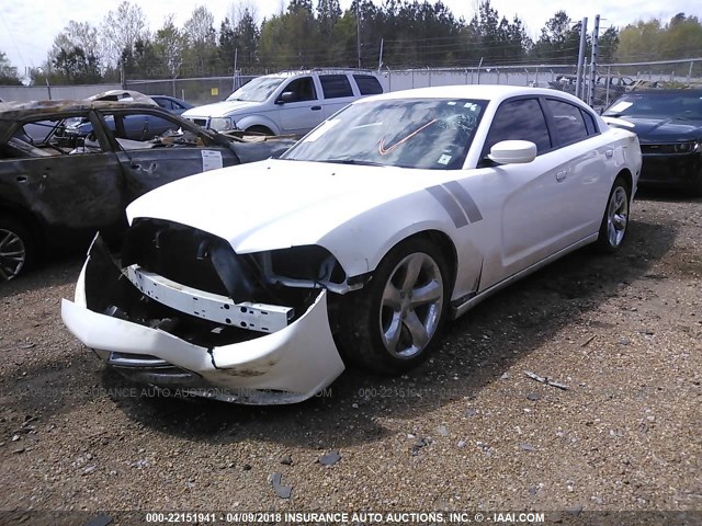 2C3CDXBG3CH177408 - 2012 DODGE CHARGER SE WHITE photo 2