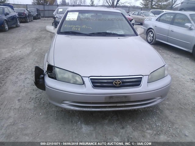 4T1BG22K01U783096 - 2001 TOYOTA CAMRY CE/LE/XLE 米色 照片 6