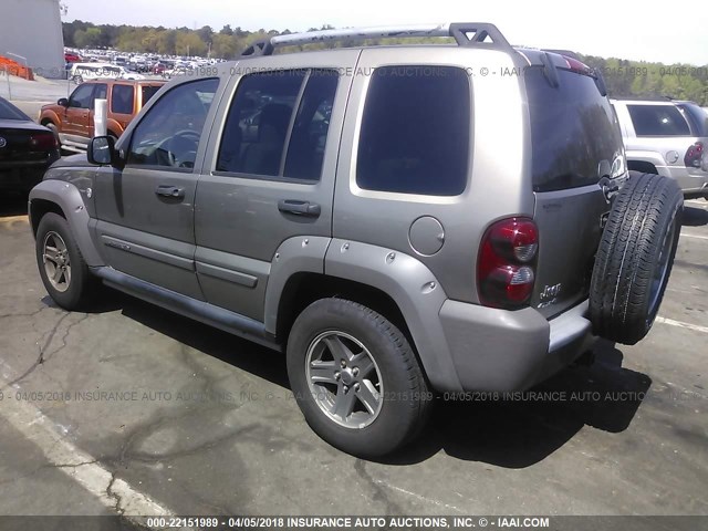 1J4GL38K76W132038 - 2006 JEEP LIBERTY RENEGADE GOLD photo 3