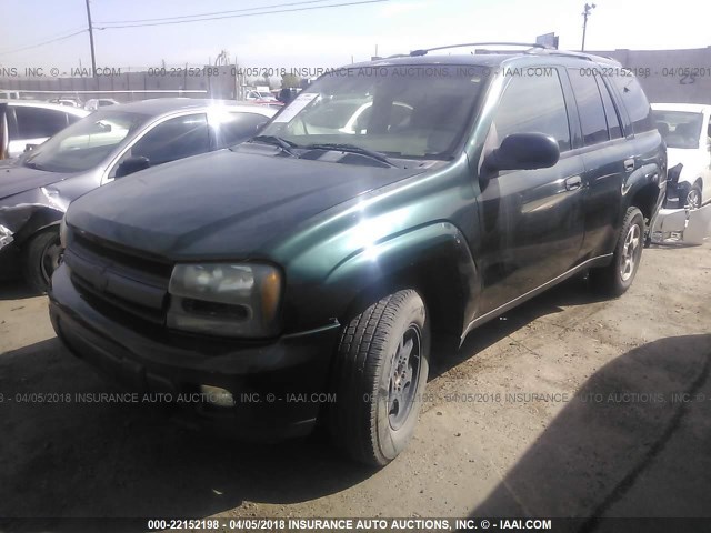 1GNDS13S422255506 - 2002 CHEVROLET TRAILBLAZER  GREEN photo 2