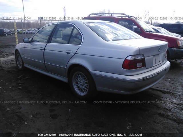 WBADT43412GZ99525 - 2002 BMW 525 I AUTOMATIC SILVER photo 3