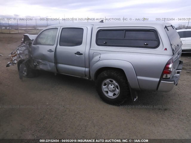 5TFLU4EN9EX087960 - 2014 TOYOTA TACOMA DOUBLE CAB ვერცხლისფერი ფოტო 3