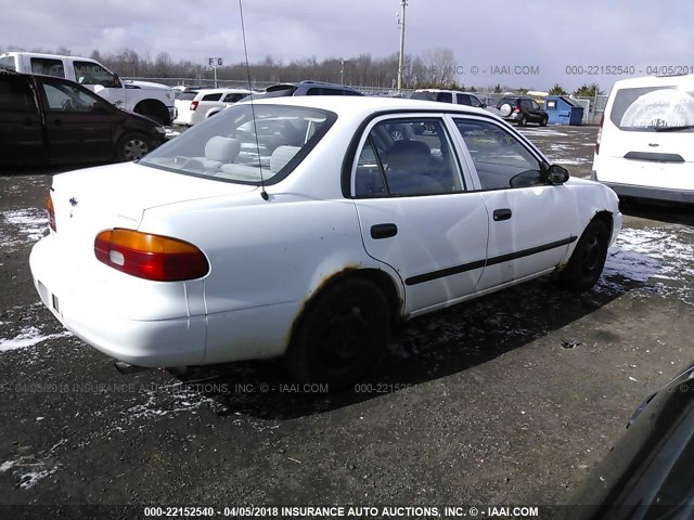 1Y1SK52872Z420626 - 2002 CHEVROLET GEO PRIZM LSI WHITE photo 4