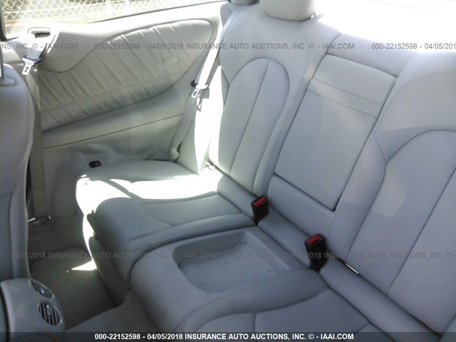 WDBTJ75J04F074282 - 2004 MERCEDES-BENZ CLK 500 WHITE photo 8