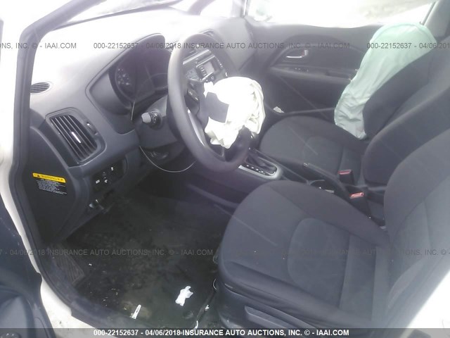 KNADM5A30D6135085 - 2013 KIA RIO LX WHITE photo 5