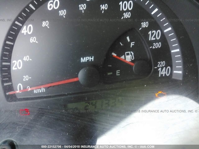 4T1BF30KX2U532793 - 2002 TOYOTA CAMRY LE/XLE/SE SILVER photo 7