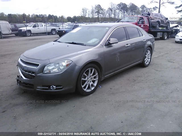 1G1ZE5EB7AF202910 - 2010 CHEVROLET MALIBU LTZ Boz foto 2