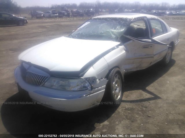 1LNHM97V12Y690502 - 2002 LINCOLN CONTINENTAL  白色 照片 6