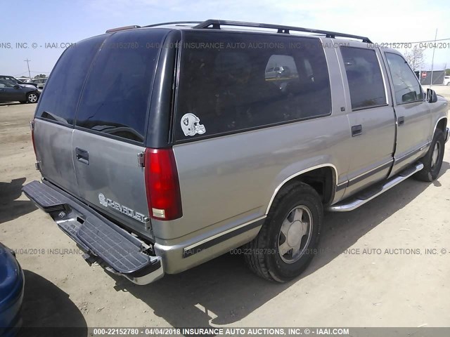 3GNFK16RXXG184621 - 1999 CHEVROLET SUBURBAN K1500 SILVER photo 4