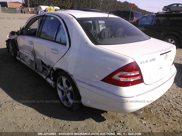 WDBRF52H66A904264 - 2006 MERCEDES-BENZ C GENERATION 2006 230 WHITE photo 3