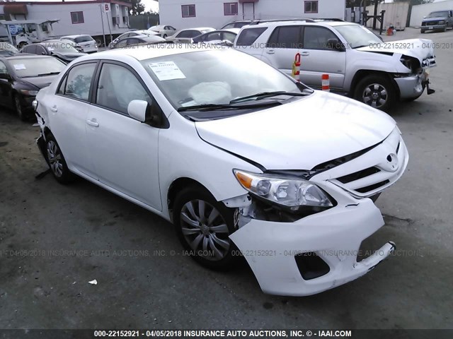 2T1BU4EE8CC818756 - 2012 TOYOTA COROLLA S/LE WHITE photo 1