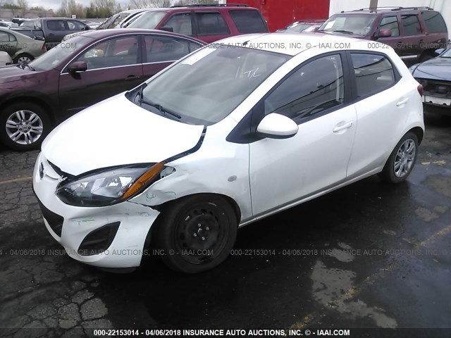 JM1DE1KZ1E0186207 - 2014 MAZDA MAZDA2 SPORT WHITE photo 2