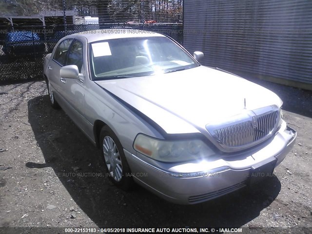 1LNHM82W33Y611374 - 2003 LINCOLN TOWN CAR SIGNATURE BEIGE photo 1