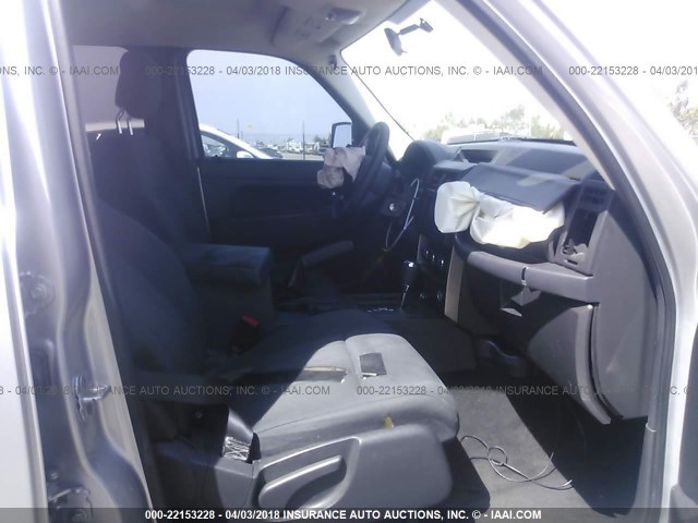 1C4PJLAK3CW122110 - 2012 JEEP LIBERTY SPORT 银色 照片 5