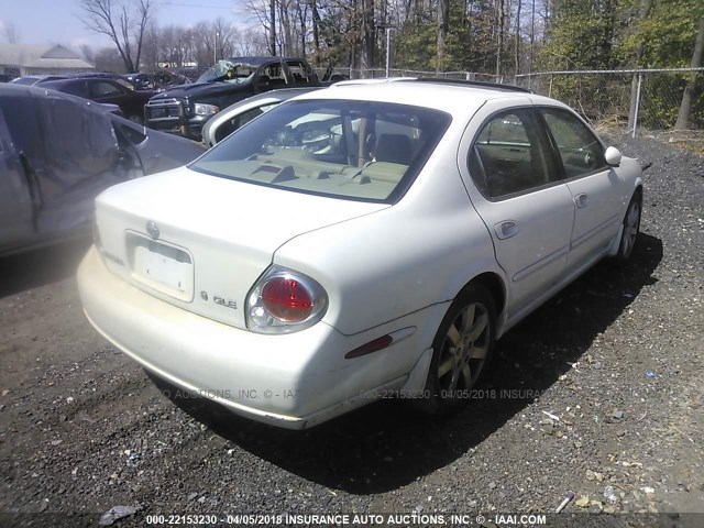 JN1DA31A92T318064 - 2002 NISSAN MAXIMA GLE/SE WHITE photo 4