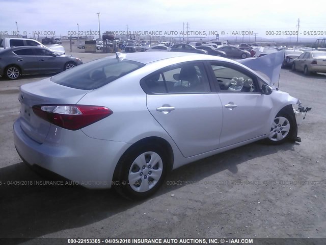 KNAFX4A62F5331347 - 2015 KIA FORTE LX SILVER photo 4